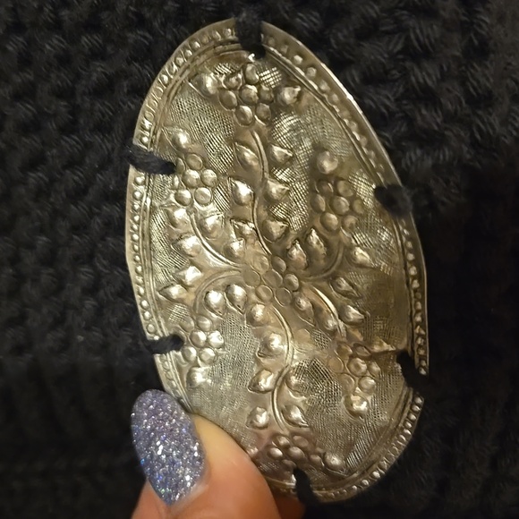 Pure Handknit Vintage Black Chunky Silver Accent Snap Collar Cardigan - Picture 10 of 15